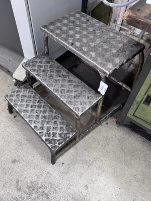 1 Alu-Treppe, 3-stufig